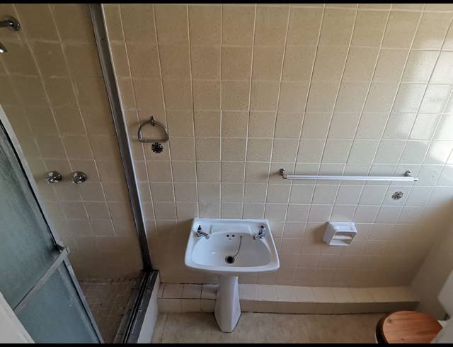 2 BEDROOM DUPLEX RENTED IN ESSENWOOD